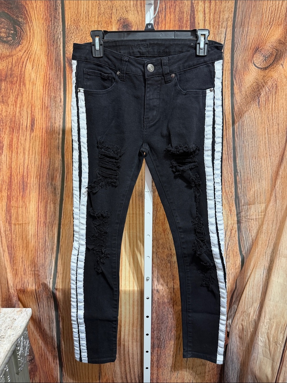 Rue 21 Men’s Skinny Supreme Flex Distressed Jeans Size 30/32 Black/White